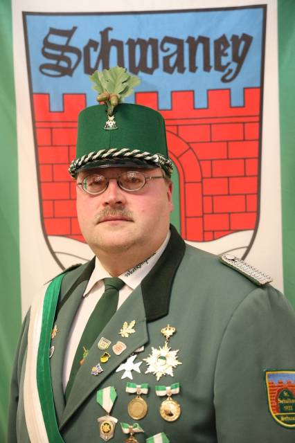 1. Fahnenoffizier